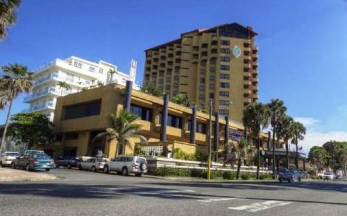 Hotel Shakey