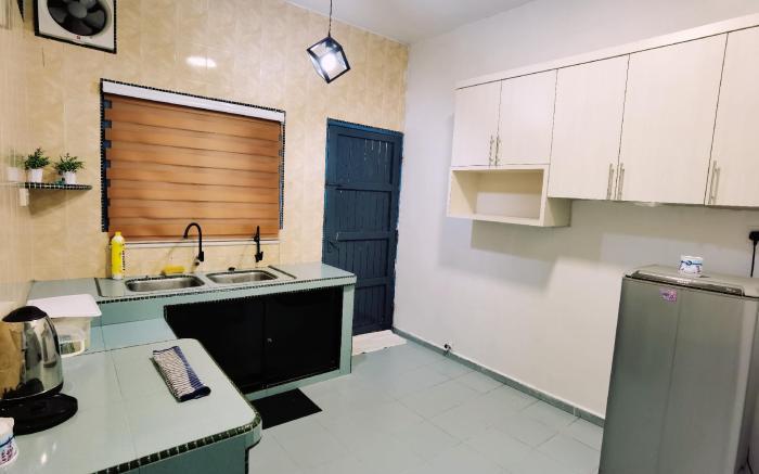 Entire house 6 min to Aeon Big, Mcd, Starbuck, 2BR