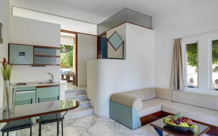 Forum Suites