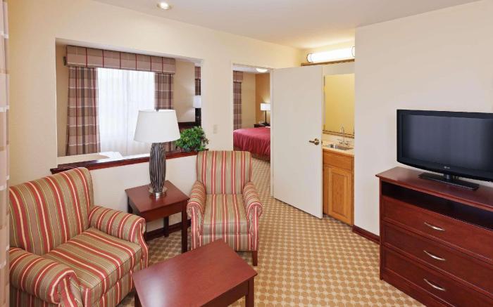 Country Inn & Suites by Radisson, Tulsa, OK