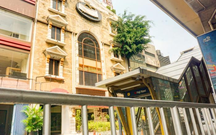 Super OYO Townhouse Oak Grand Orienchi