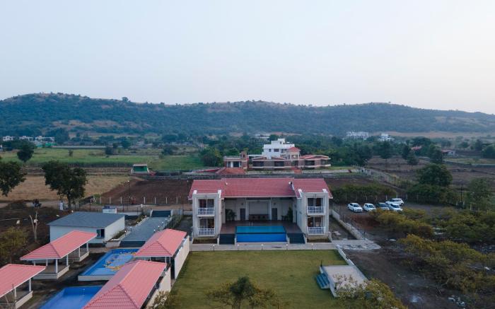 Isola Luxury Farm Suites
