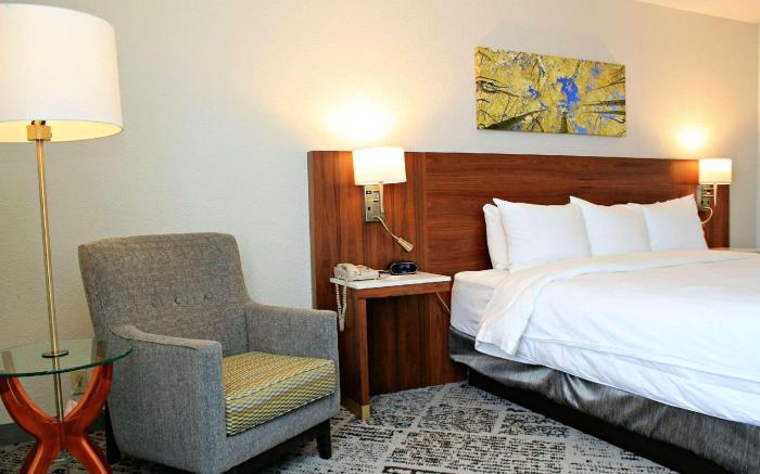 Plaza Hotel Denver Central