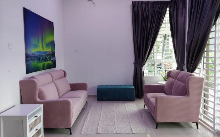 3 airconditioned bedroom in Muar Town