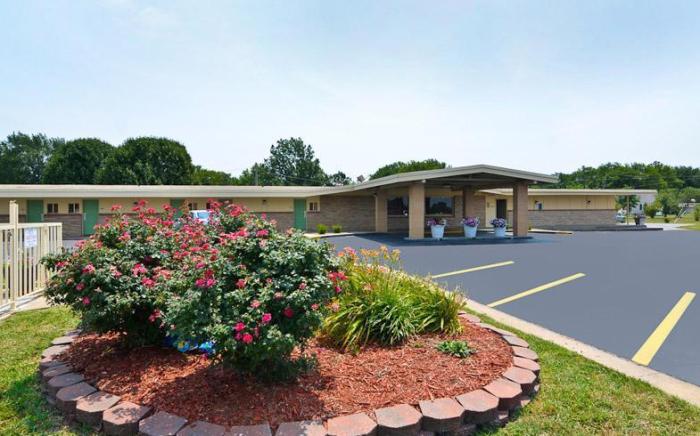Americas Best Value Inn Iola