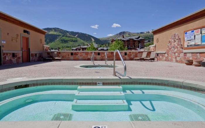 Sundial Lodge by All Seasons Resort Lodging