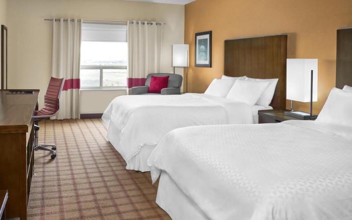Four Points by Sheraton Edmonton Gateway