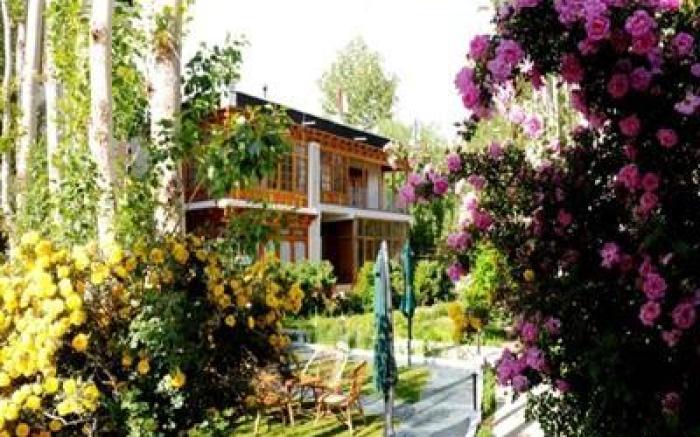Hotel Ladakh Greens