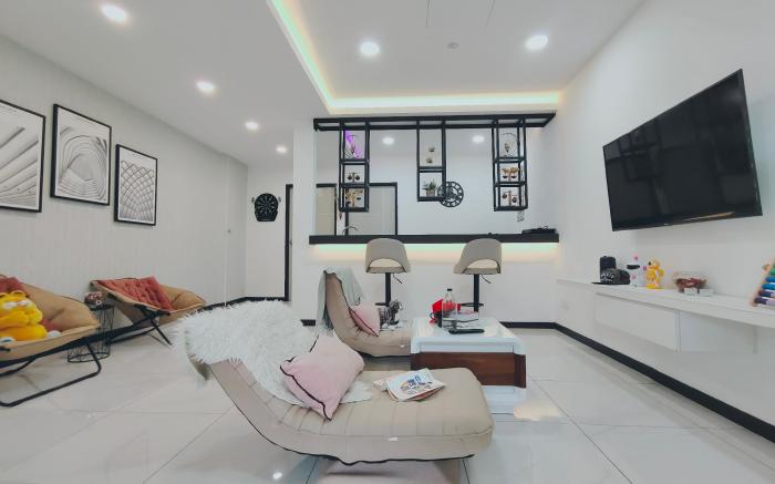 C Boutique townhouse ( GF )