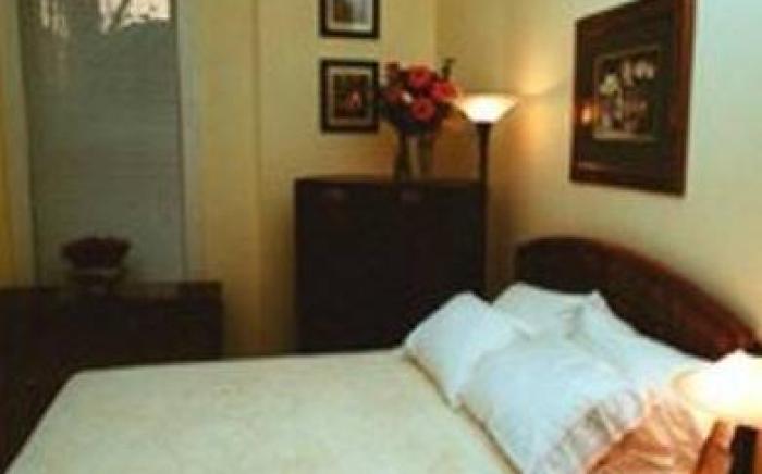Madison Manor Boutique Hotel