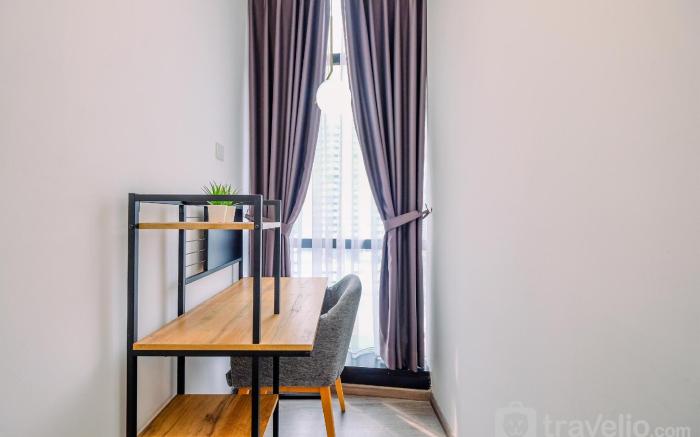 Nice & Enjoy Studio at Sudirman Suites By Travelio