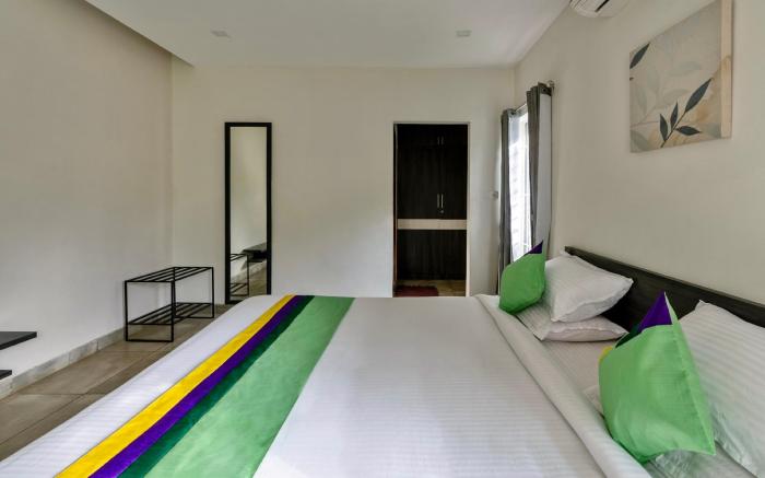 Treebo Midvalley Residence