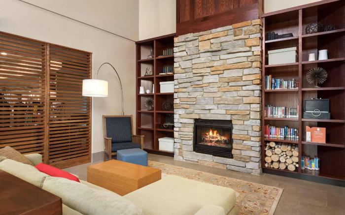 Country Inn & Suites by Radisson, Middletown - Madison West