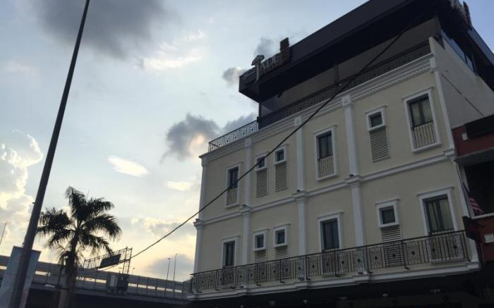 Grand Jade CIQ Hotel