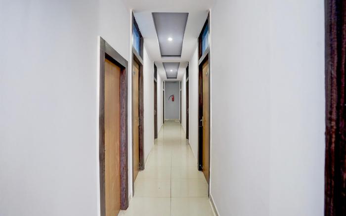 Super Hotel O Gomti Nagar Near Amity Formerly Hotel Green Apple