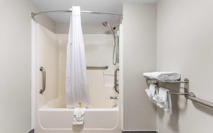 Days Inn by Wyndham Enterprise