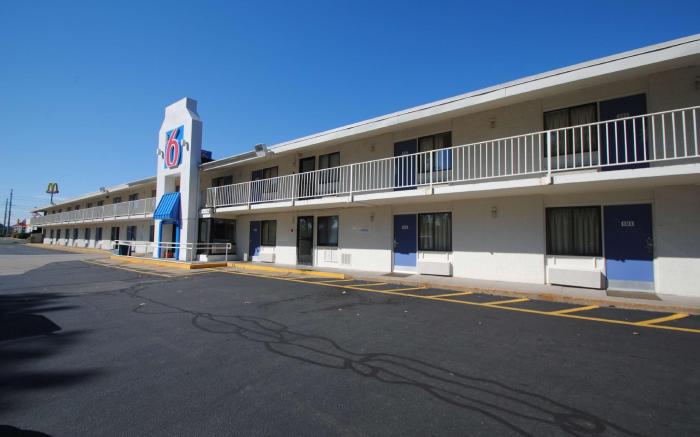 Motel6 Chicopee, MA - Springfield