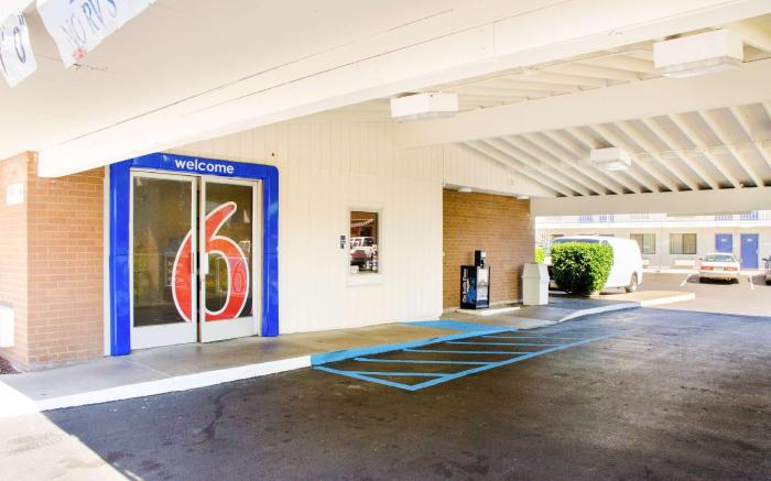 Motel 6 Tacoma, WA - Fife