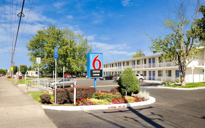 Motel 6 Tacoma, WA - Fife