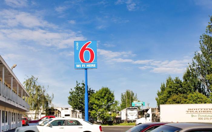 Motel 6 Tacoma, WA - Fife