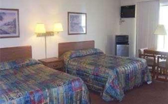 Knights Inn - Kirksville, MO