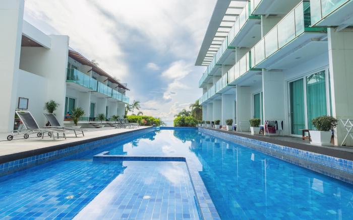 KC Beach Club & Pool Villas