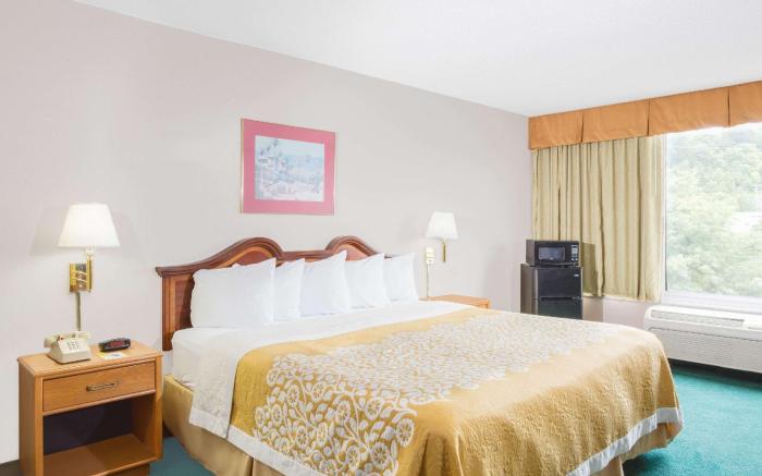 Days Inn by Wyndham Cambridge