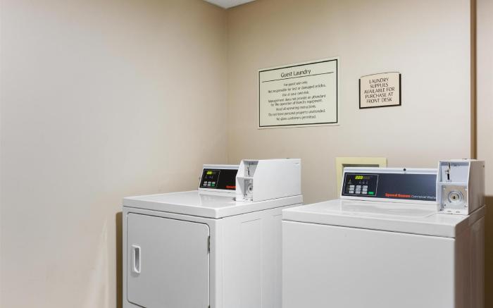 Best Western Plus Belle Meade Inn and Suite