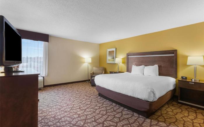 Best Western Plus Belle Meade Inn & Suites