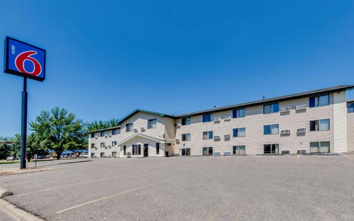 Motel 6 Albert Lea, MN