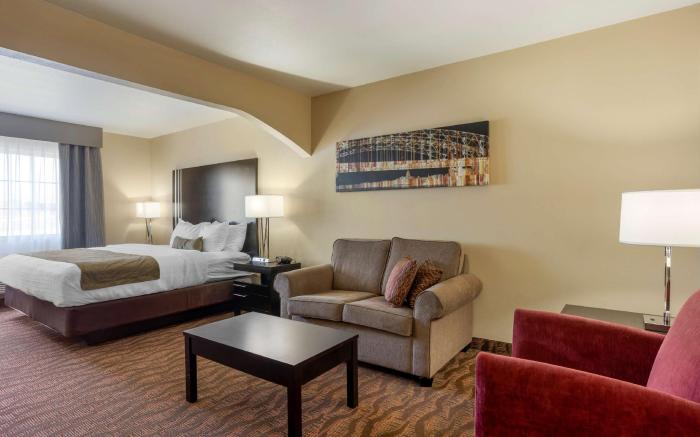 Best Western Plus Capital Inn