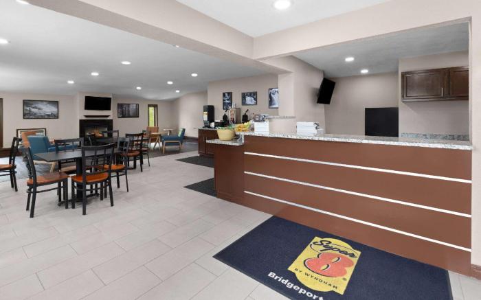 Super 8 by Wyndham Bridgeport/Clarksburg Area