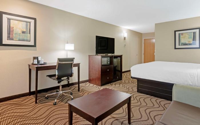 Best Western Plus Lonoke Hotel