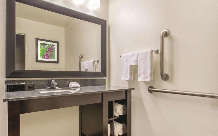 La Quinta Inn & Suites by Wyndham Tumwater - Olympia