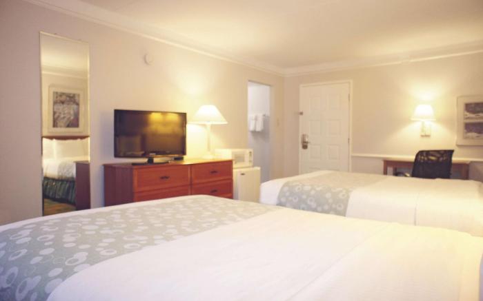 La Quinta Inn by Wyndham Kansas City Lenexa