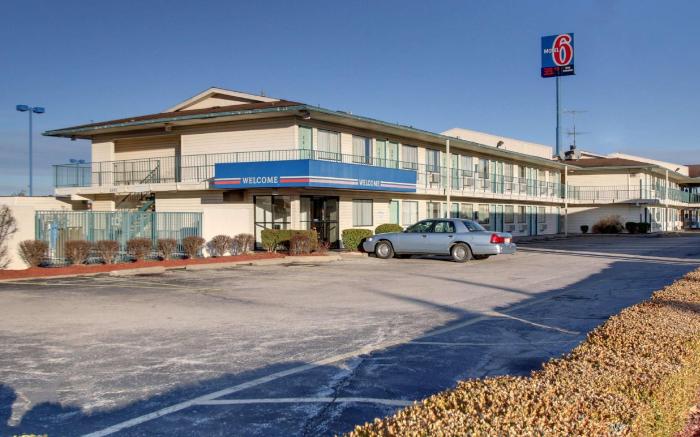 Motel 6 Owensboro, KY