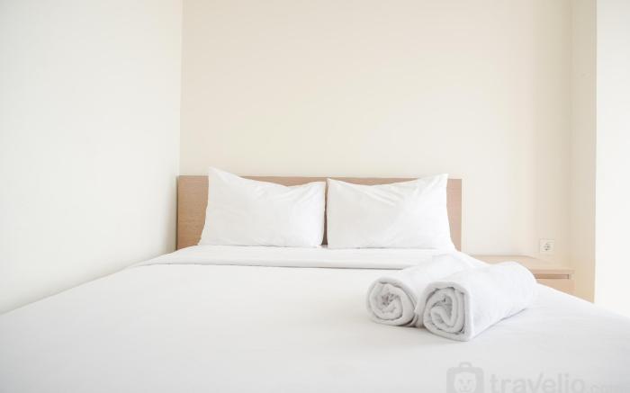 Studio Minimalist Menteng Park Apt By Travelio