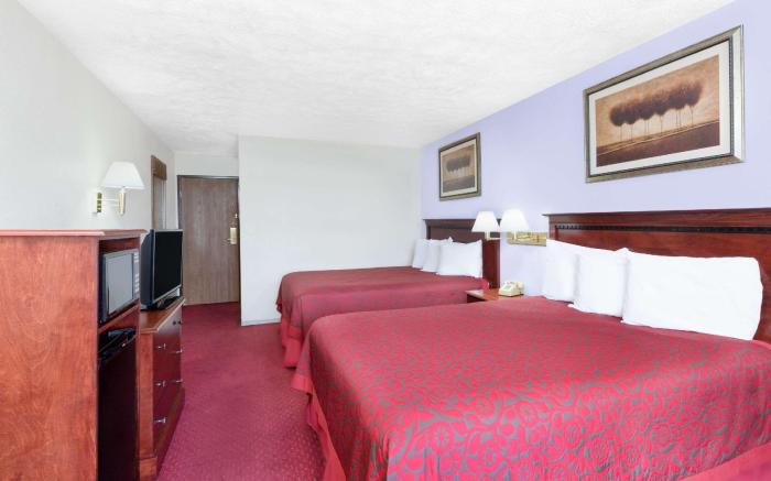 Days Inn By Wyndham Warrensburg