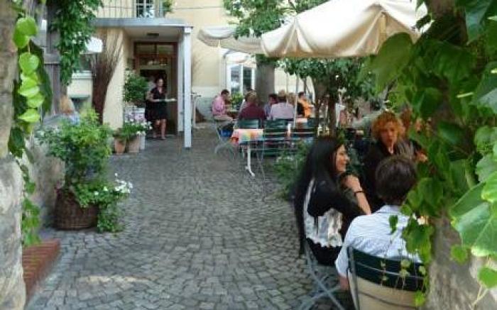 Gasthaus & Weingut zum Stern