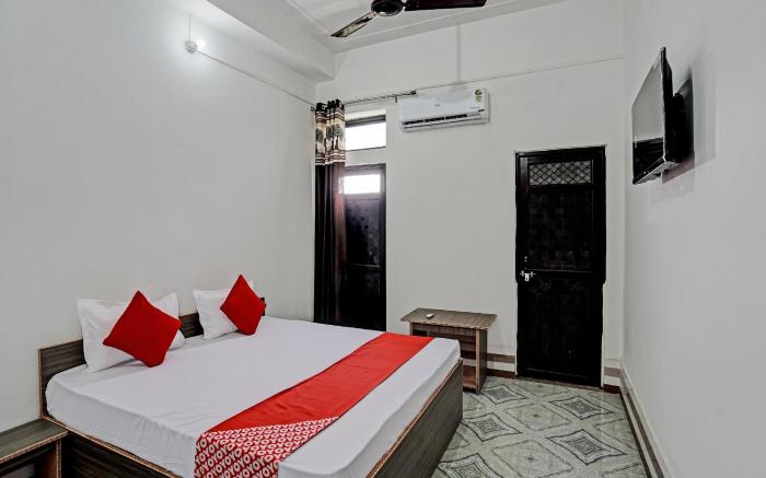 Hotel O Kmps Palace