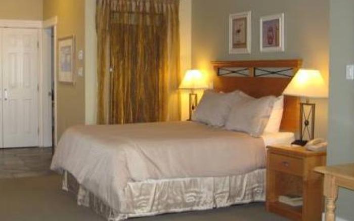 Sidney Waterfront Inn & Suites