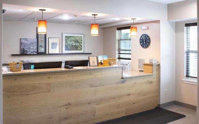 Country Inn & Suites by Radisson, Carlisle, PA