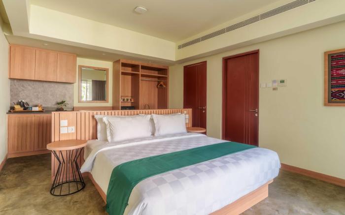 Ayom Suite