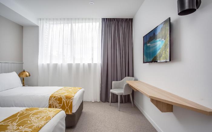 Mantra Southport Sharks