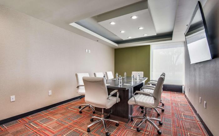 Home2 Suites by Hilton DFW Airport South Irving