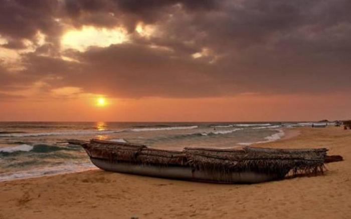 International Beach Hotel & Restaurant