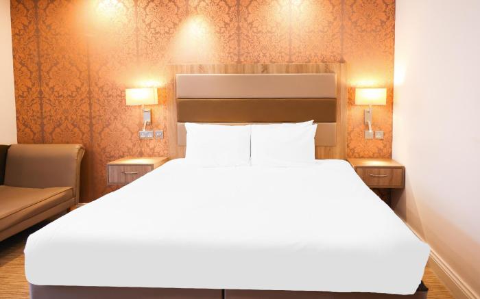OYO Tong Park Hotel