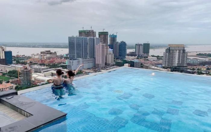 Penthouse 2 Bedroom 1 Bathroom Condo in Phnom Penh