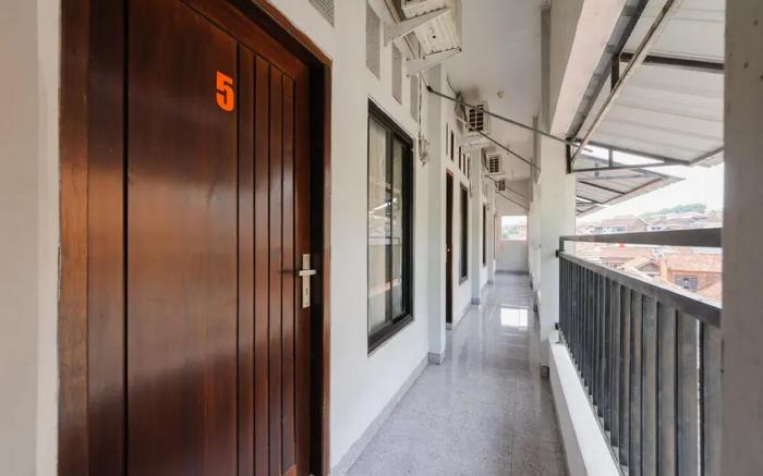 RedDoorz Syariah @ Jalan Doktor Warsito Lampung
