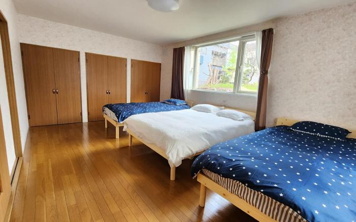 Experience relaxation in Otaru's bungalow